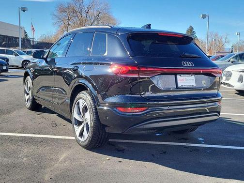 2025 Audi Q6 e-tron Premium Plus quattro