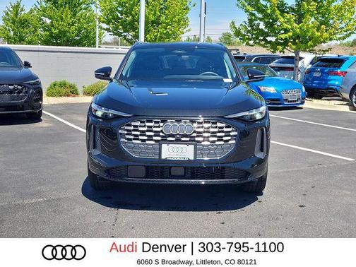 Mythos Black Metallic 2026 Audi Q5 Premium Plus TFSI quattro S tronic