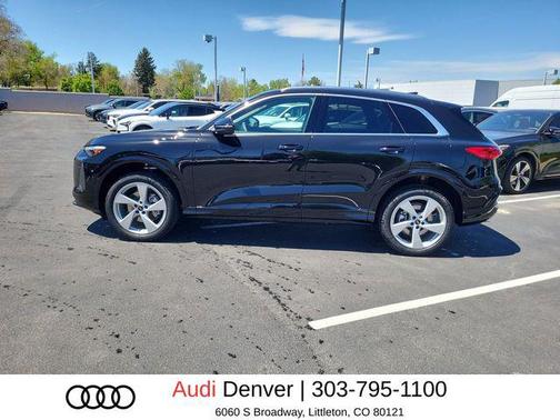 Mythos Black Metallic 2026 Audi Q5 Premium Plus TFSI quattro S tronic