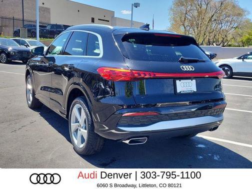 Mythos Black Metallic 2026 Audi Q5 Premium Plus TFSI quattro S tronic
