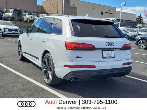 Glacier White Metallic 2026 Audi Q7 55 Premium Plus