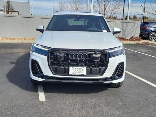 2026 Audi Q7 55 Premium Plus
