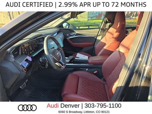 Mythos Black Metallic 2024 Audi SQ8 4.0T Prestige