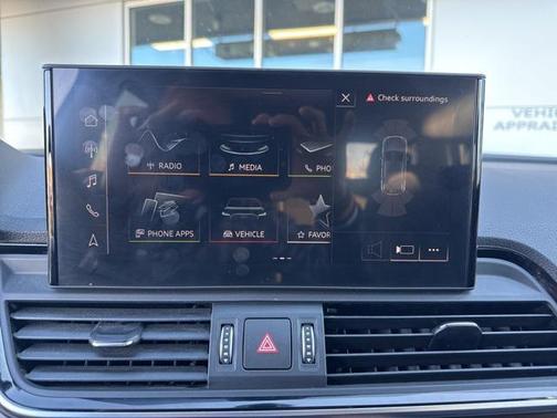 2022 Audi Q5 45 S line Premium Plus