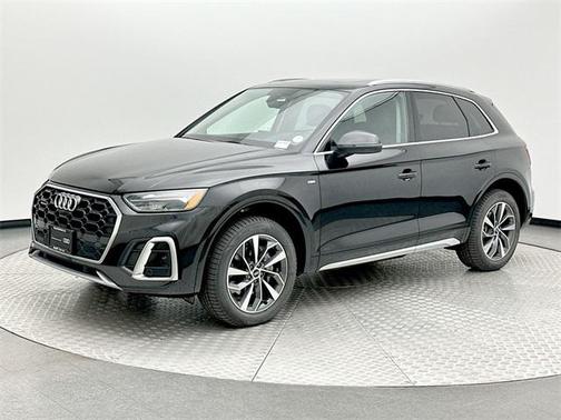 2022 Audi Q5 45 S line Premium Plus