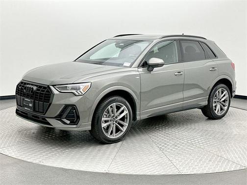 2024 Audi Q3 Premium 45 TFSI S line quattro Tiptronic
