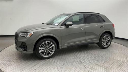 2024 Audi Q3 Premium 45 TFSI S line quattro Tiptronic