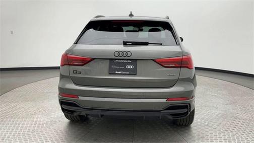 2024 Audi Q3 Premium 45 TFSI S line quattro Tiptronic