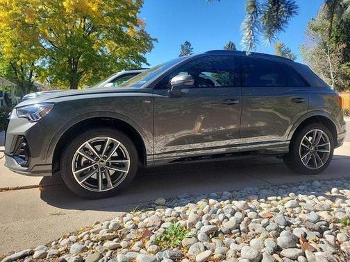 2024 Audi Q3 Premium 45 TFSI S line quattro Tiptronic