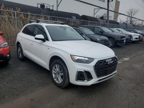 2022 Audi Q5 45 S line Premium