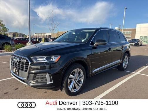 Mythos Black Metallic 2023 Audi Q7 45 Premium