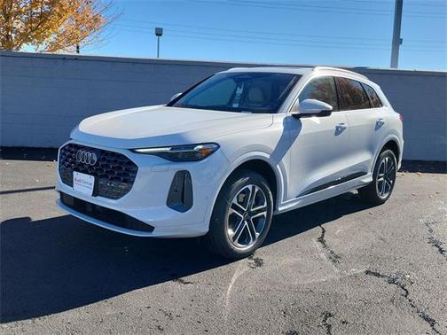 2025 Audi Q5 Premium Plus
