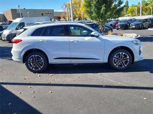 2025 Audi Q5 Premium Plus
