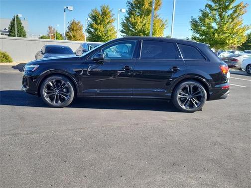 2025 Audi Q7 55 Premium Plus