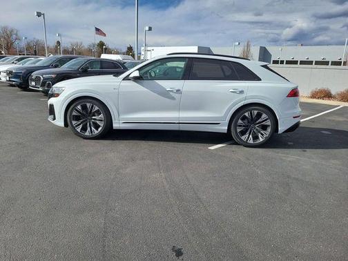 2026 Audi Q8 55 Premium Plus