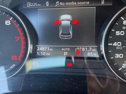 2022 Audi Q5 45 S line Premium