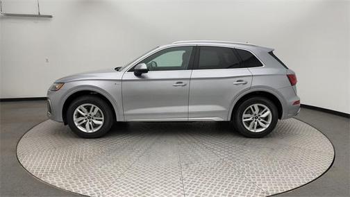 2022 Audi Q5 45 S line Premium
