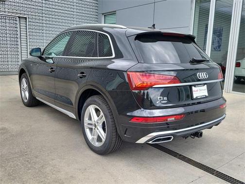 2025 Audi Q5 55 S line Premium Plus