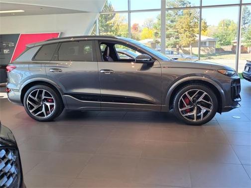 2025 Audi SQ6 e-tron Premium Plus quattro