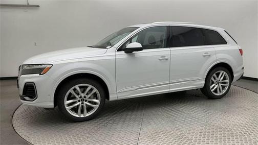 2025 Audi Q7 55 Premium Plus