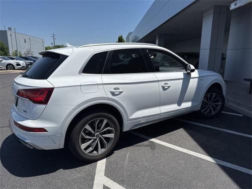 2022 Audi Q5 45 S line Premium