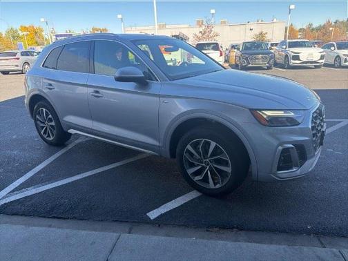 2023 Audi Q5 45 S line Premium Plus