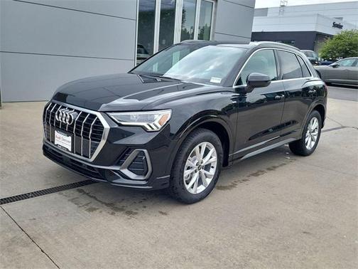 2025 Audi Q3 45 S line Premium Plus