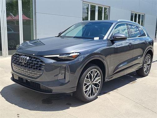 2025 Audi Q5 Premium Plus