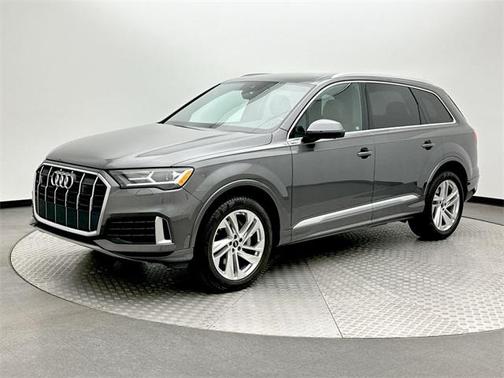 2022 Audi Q7 55 Premium Plus