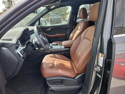 2022 Audi Q7 55 Premium Plus