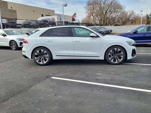 2026 Audi Q8 55 Premium Plus