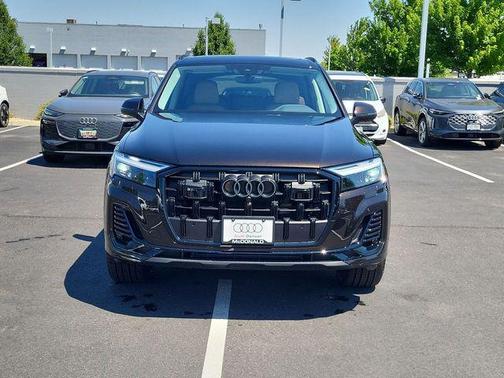 Tamarind Brown Metallic 2026 Audi Q7 45 Premium Plus