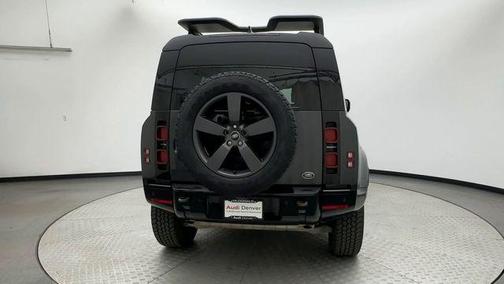 2022 Land Rover Defender 110 X-Dynamic SE