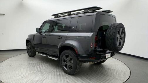 2022 Land Rover Defender 110 X-Dynamic SE