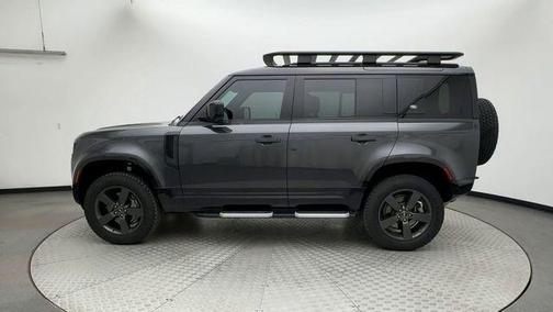 2022 Land Rover Defender 110 X-Dynamic SE