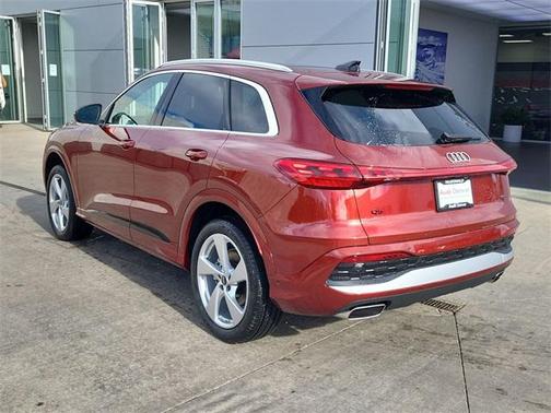 2025 Audi Q5 Premium Plus TFSI quattro S tronic