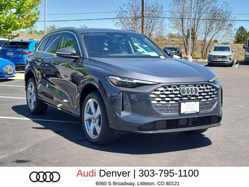 Tambora Gray Metallic 2026 Audi Q5 Premium Plus TFSI quattro S tronic