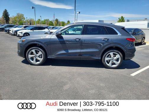 Tambora Gray Metallic 2026 Audi Q5 Premium Plus TFSI quattro S tronic