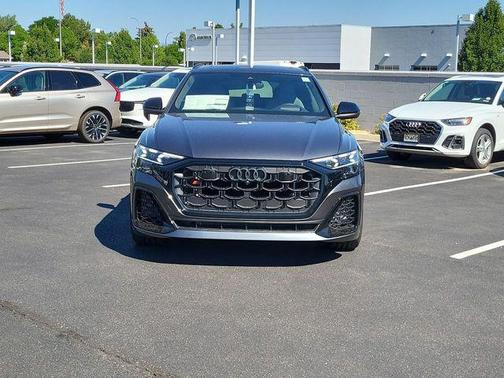 Daytona Gray Pearl Effect 2026 Audi SQ8 4.0T Prestige