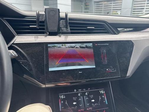 2024 Audi Q8 e-tron Premium