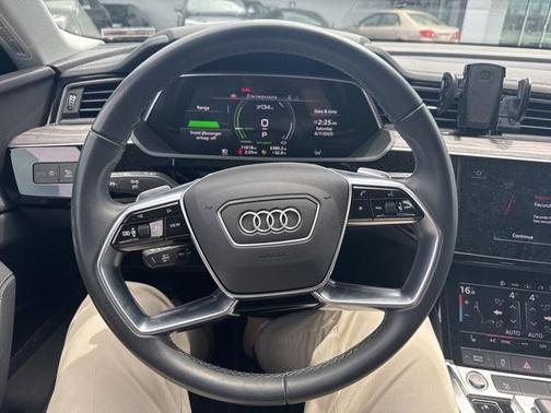 2024 Audi Q8 e-tron Premium