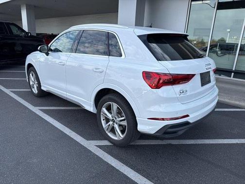 2024 Audi Q3 Premium 45 TFSI S line quattro Tiptronic
