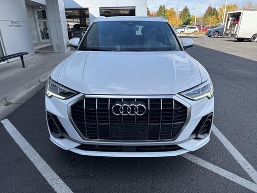 2024 Audi Q3 Premium 45 TFSI S line quattro Tiptronic