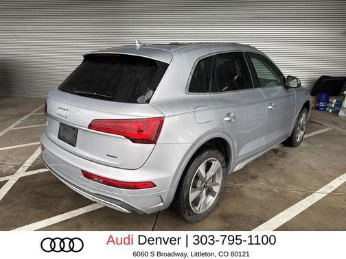 Florett Silver Metallic 2023 Audi Q5 40 Premium Plus