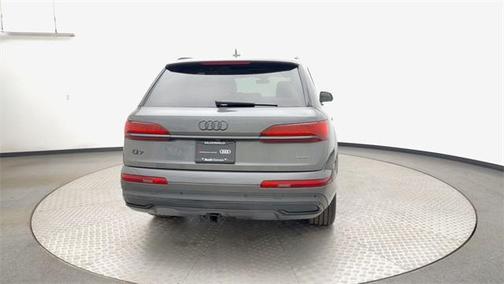 2023 Audi Q7 55 Premium Plus
