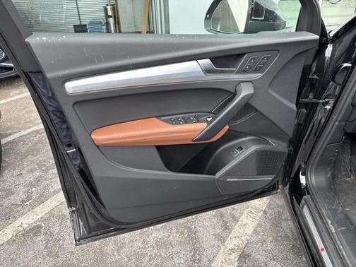 2025 Audi Q5 45 S line Premium Plus