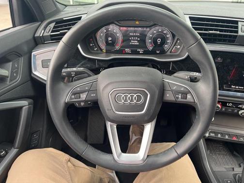 2024 Audi Q3 45 S line Premium Plus