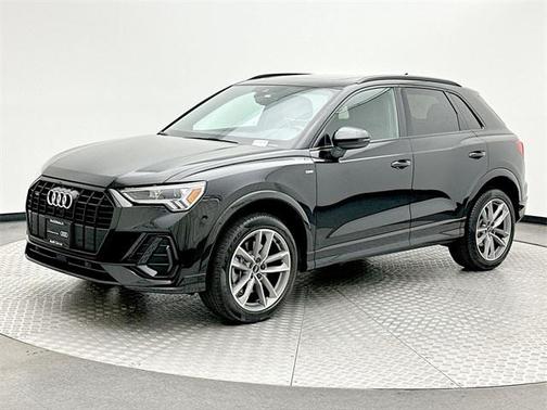 2024 Audi Q3 45 S line Premium Plus