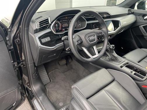 2024 Audi Q3 45 S line Premium Plus