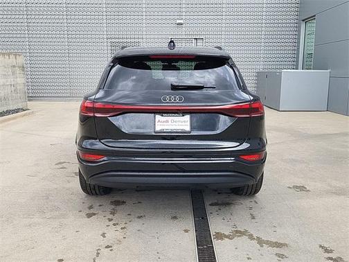 2025 Audi Q6 e-tron Premium Plus